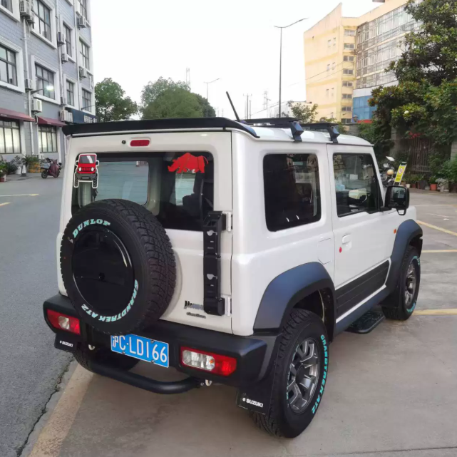 Đuôi gió thể thao cho xe (Mẫu 2)