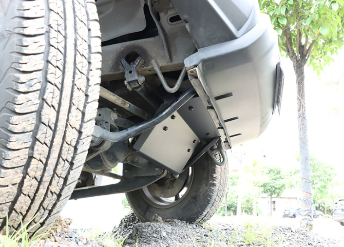 Tấm chắn gầm Suzuki Jimny JB74
