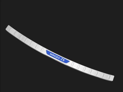 Ốp chống trầy bậc cốp ngoài MG ZS (1 thanh)