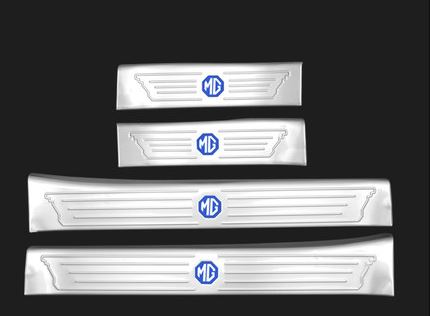 Ốp chống trầy bậc trong 4 cửa MG ZS - 2020