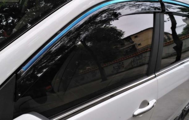 Vè che mưa MG ZS 2021