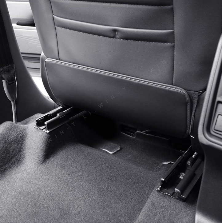 Miếng ốp lưng ghế chống đá chân cho Subaru Forester 2025-2028