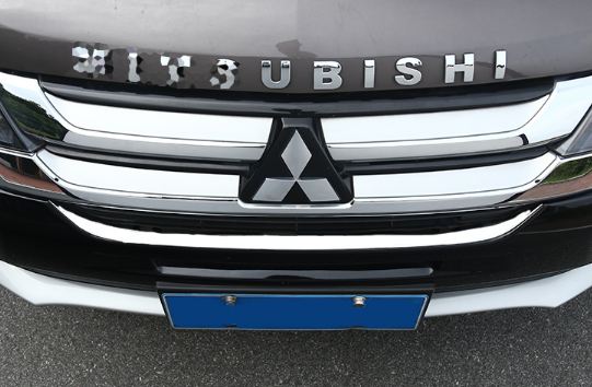 Ốp viền dưới mặt calang Mitsubishi Outlander