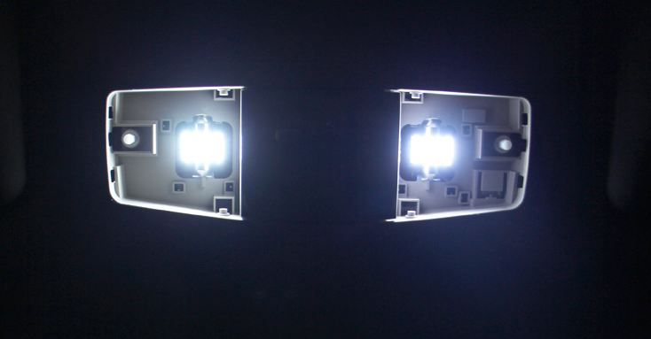 Led trợ sáng đèn đọc sách Mitsubishi Outlander