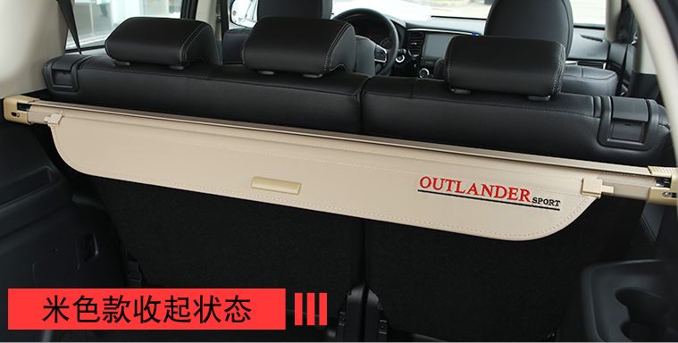 Ngăn cốp thông minh Mitsubishi Outlander